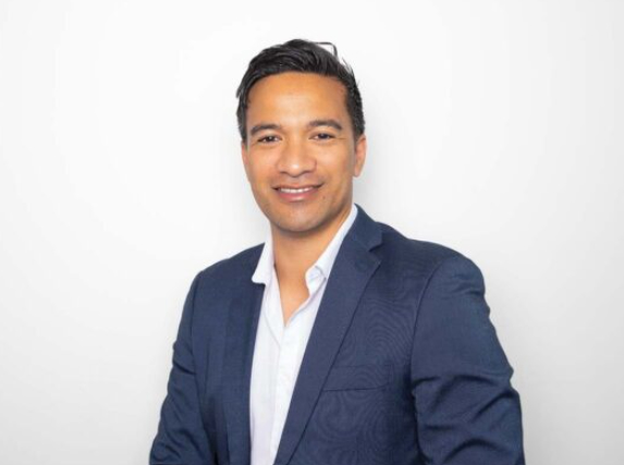 lloyd-rakaupai-success-story-portrait