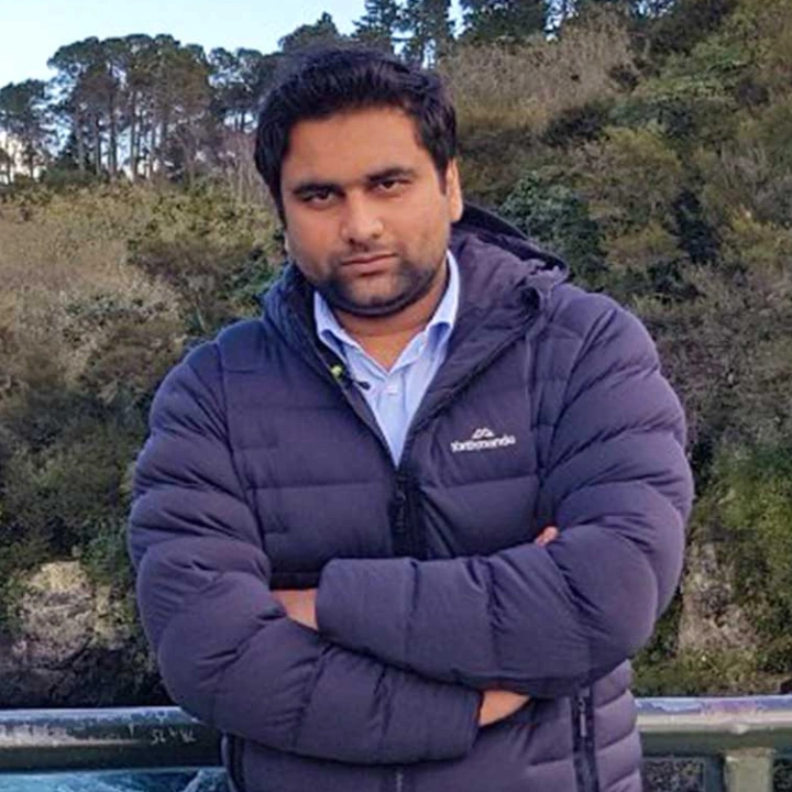 zubair-moughal-success-story-portrait